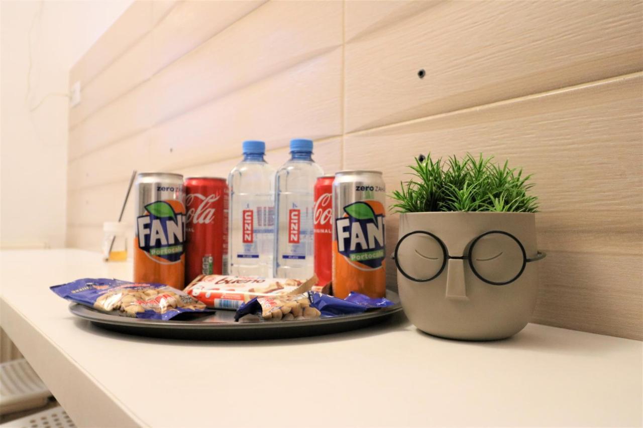 Cozy Old Town Apartment - Free Minibar Бухарест Экстерьер фото